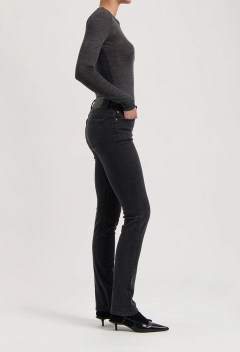 Faye Low Slim