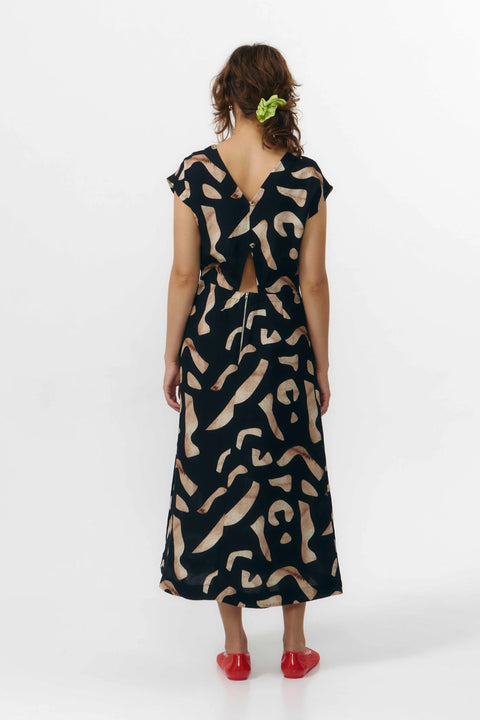 Tinto Dress