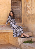 Cilla Dress von Komana in Black & White – Kleid aus Bio-Baumwolle mit handgemachtem Blockprint und 3/4 Ärmel