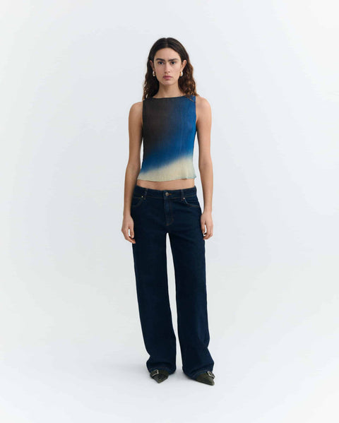Dora Glass Top